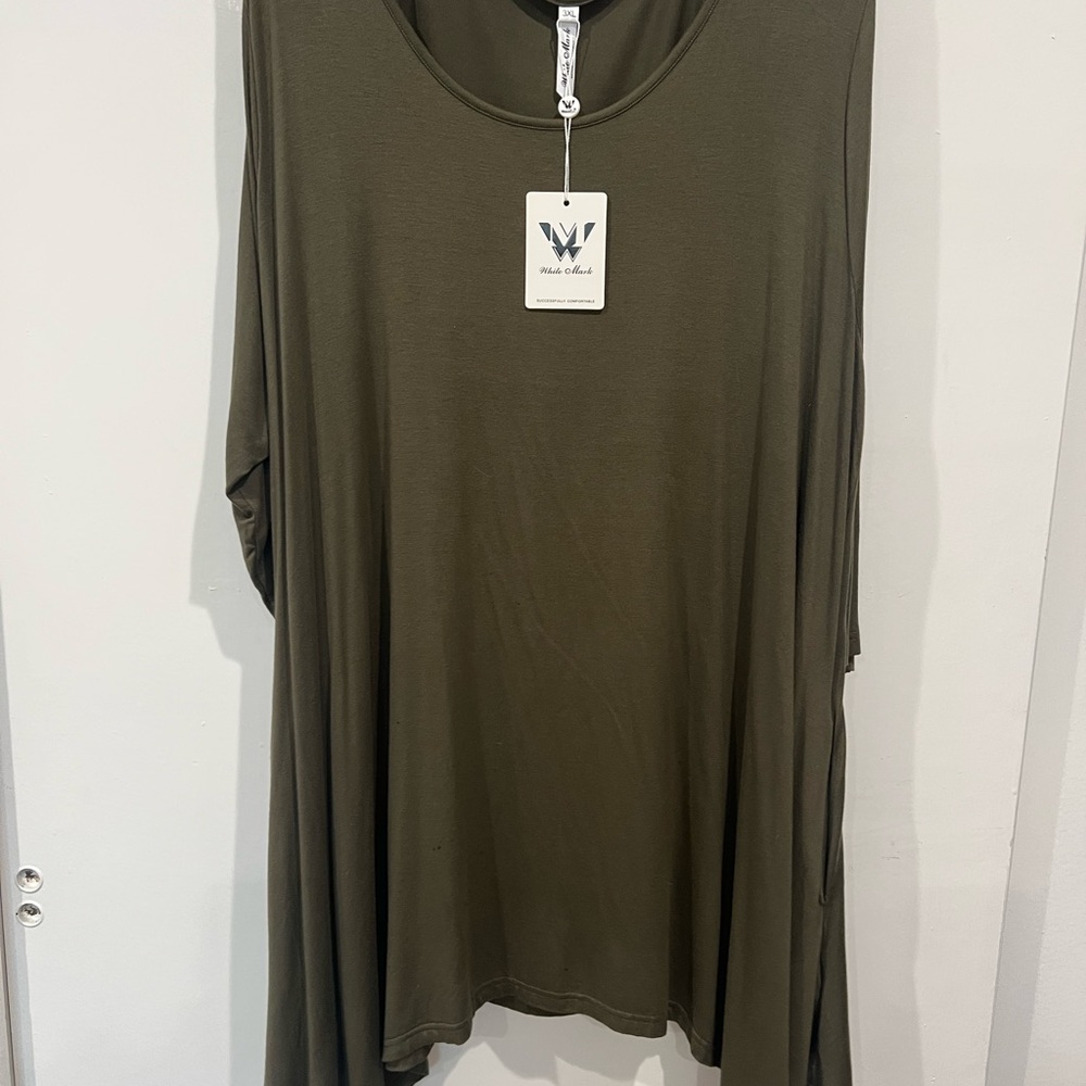 White Mark Olive Green Tee